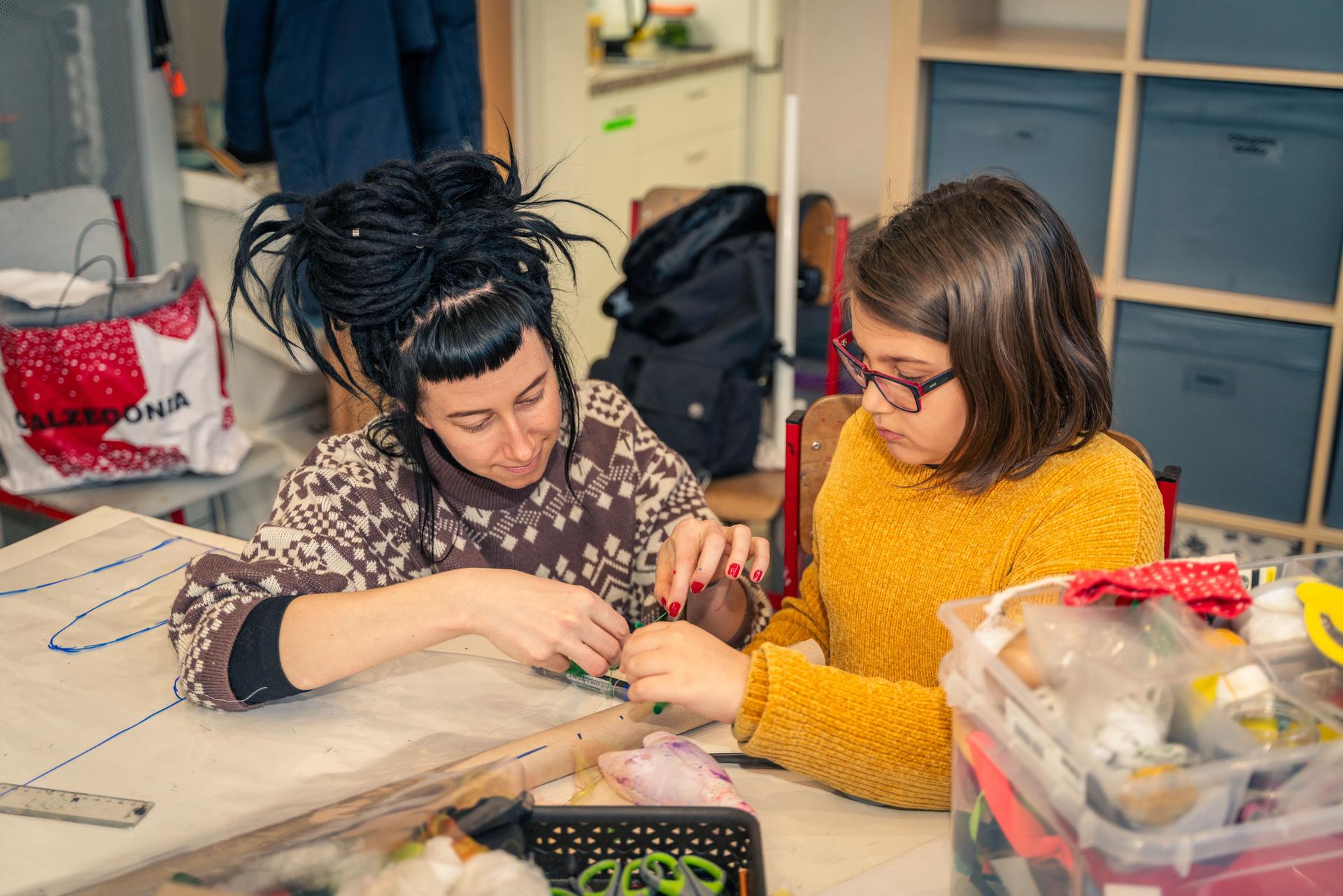 Šití není staromódní dovednost, ale způsob sebevyjádřen